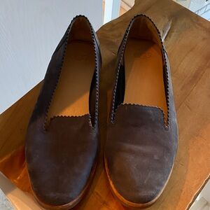 UGG eggplant suede scalloped edged Leather Flats sz 9.5